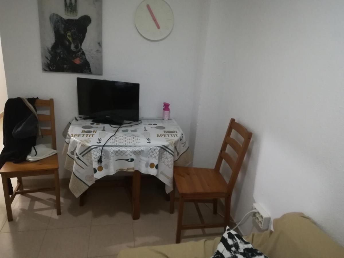 Maison d'hôtes Camera Privata Singola In Appartamento, Bagno In Comune, Aria Condizionata Caldo Freddo, Wifi, Tv Llucmajor (Mallorca)