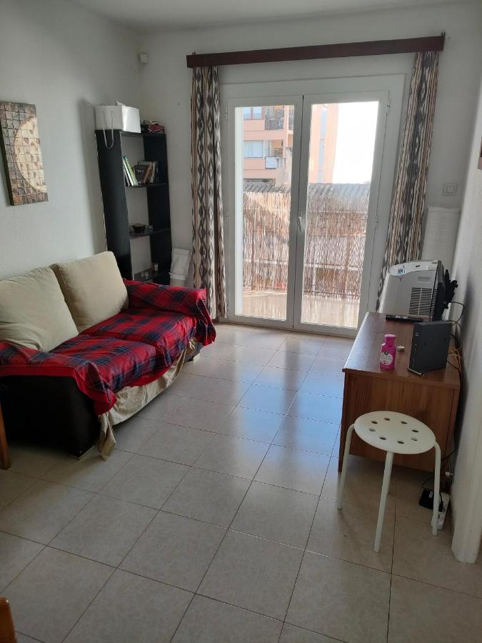 Maison d'hôtes Camera Privata Singola In Appartamento, Bagno In Comune, Aria Condizionata Caldo Freddo, Wifi, Tv *