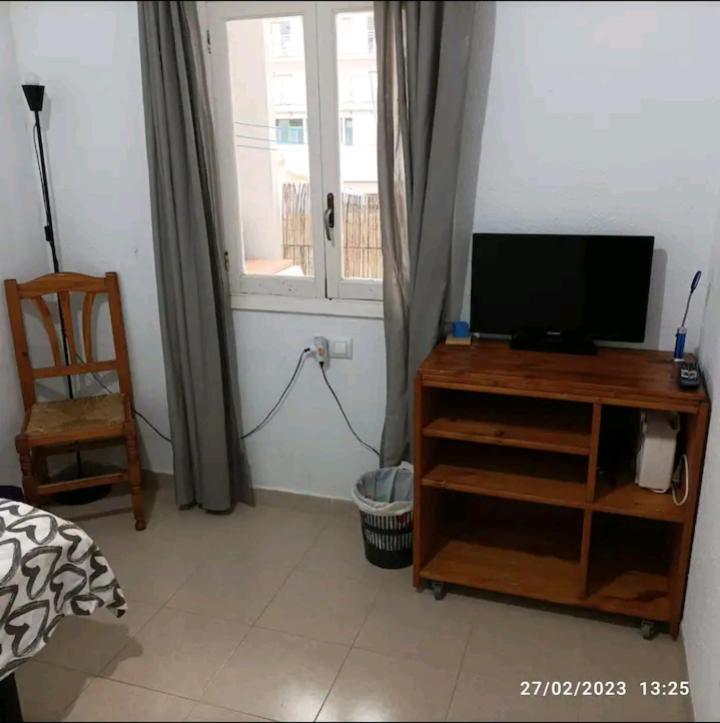 Camera Privata Singola In Appartamento, Bagno In Comune, Aria Condizionata Caldo Freddo, Wifi, Tv Llucmajor (Mallorca)